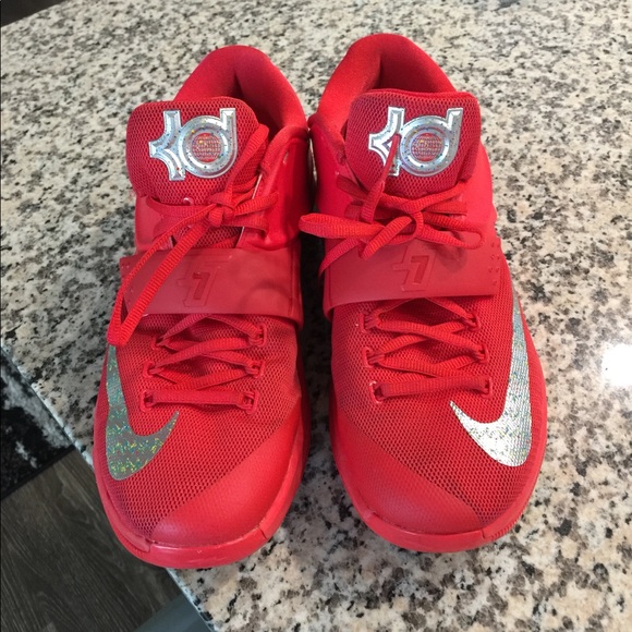 kevin durant red shoes